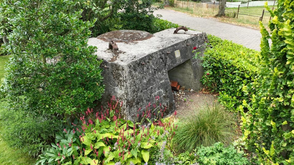 Garden, Landmark view