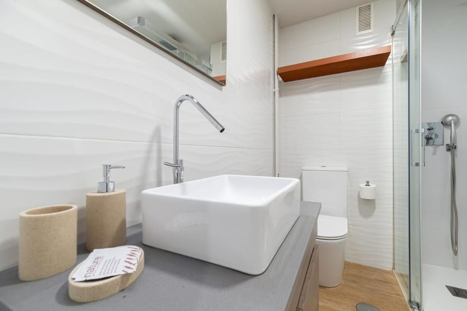 Toilet, Bathroom