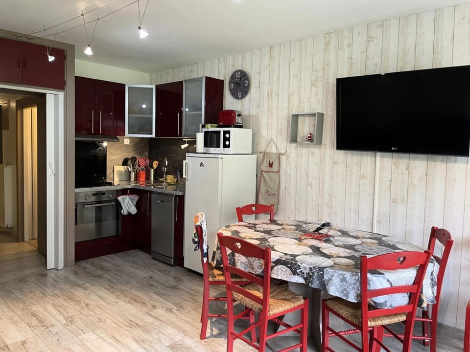 Résidence Sarriere - Studio pour 6 Personnes MAE-0503 Apartment in Nouvelle-Aquitaine
