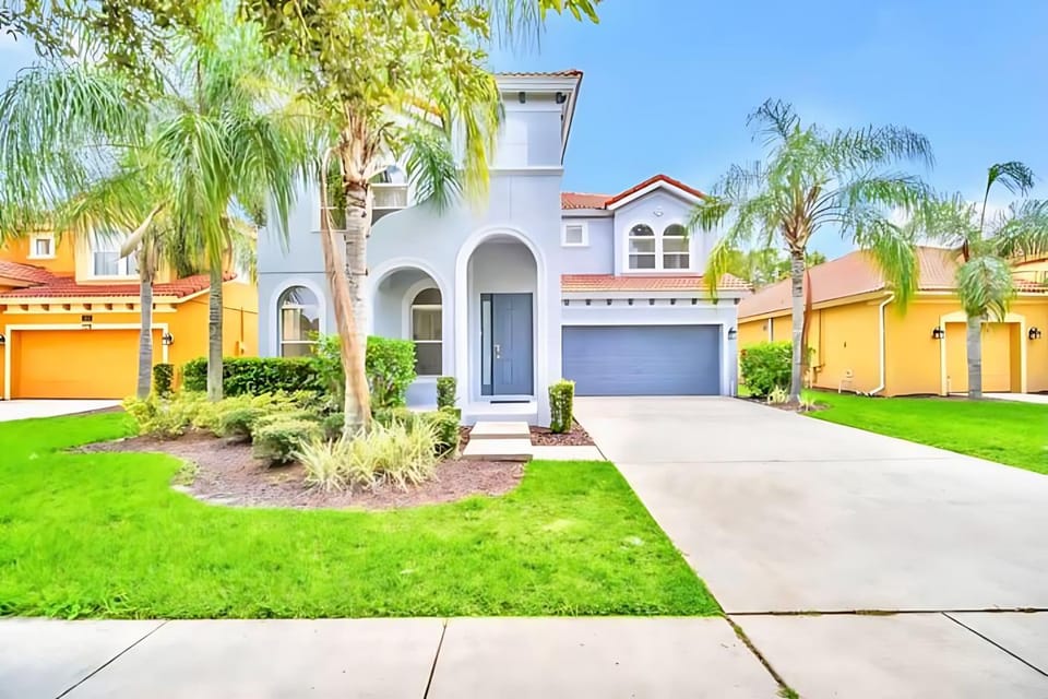 Bella Vida House with Pool and Games - Near Disney! House in Kissimmee