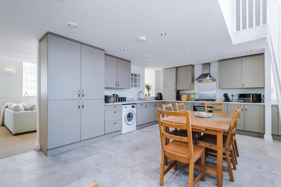 The Old Schoolhouse - Peak District, near Bakewell & Chatsworth House in North East Derbyshire District