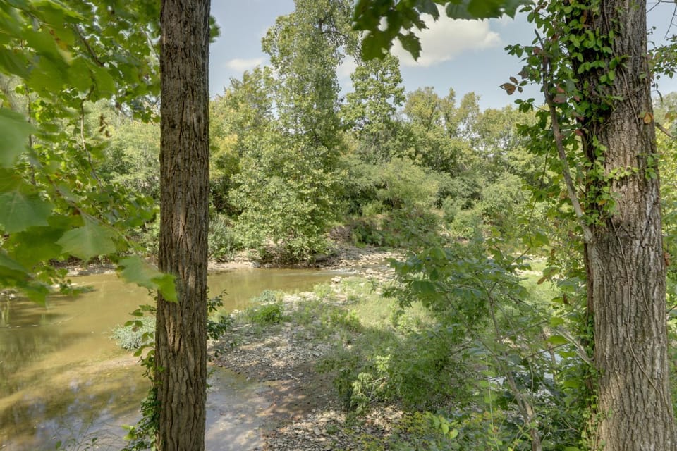 1 Block to Loveland Bike Trail: 'The Frog Man Inn' House in Ohio