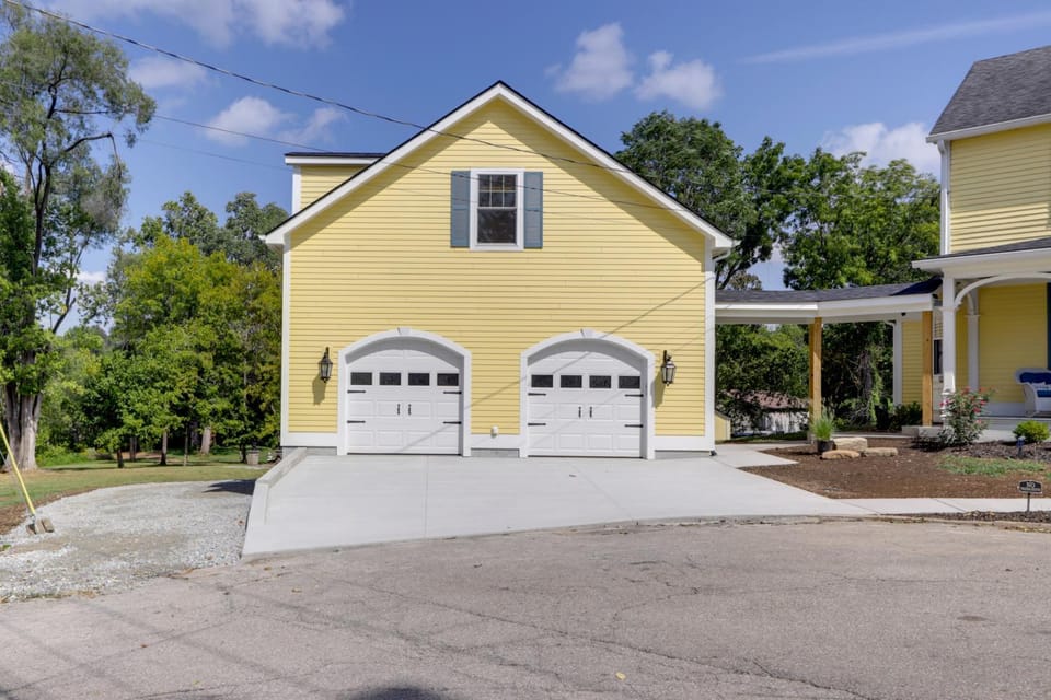Unique Studio on Obanyon Creek in Dtwn Loveland! Apartment in Ohio