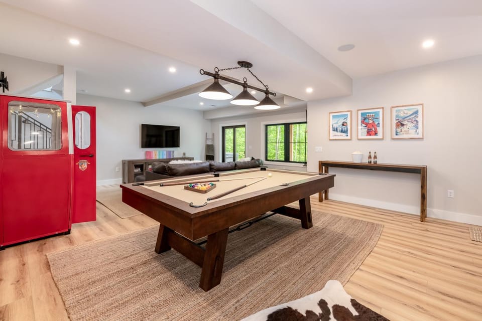 Loon Mtn Luxury Hot Tub Game Rm Pizza Oven House in Woodstock