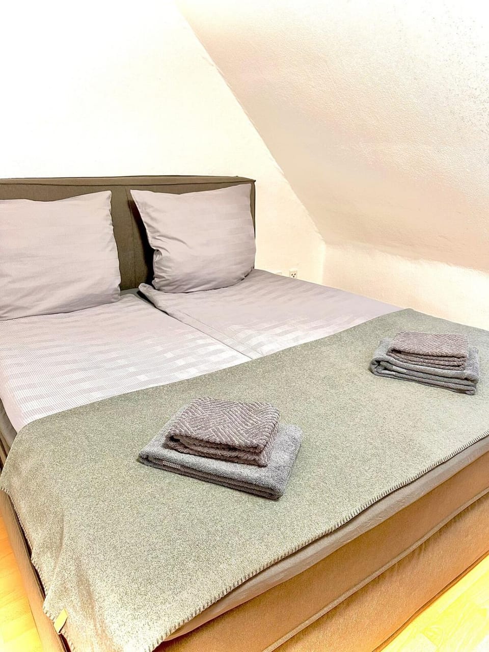 Moderne Unterkunft mit Parkplatz & Smart-Tv Apartment in Duisburg