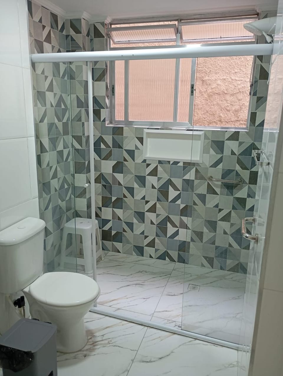 Shower, Toilet, Bathroom