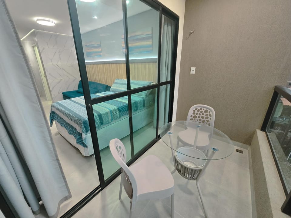 Bed, TV and multimedia, Living room, Photo of the whole room, Dining area, Bedroom