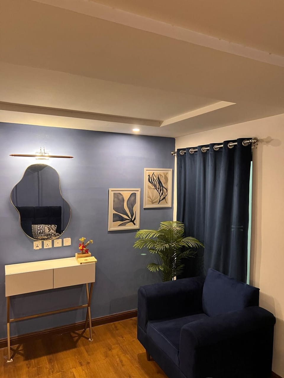 Bedroom, wardrobe