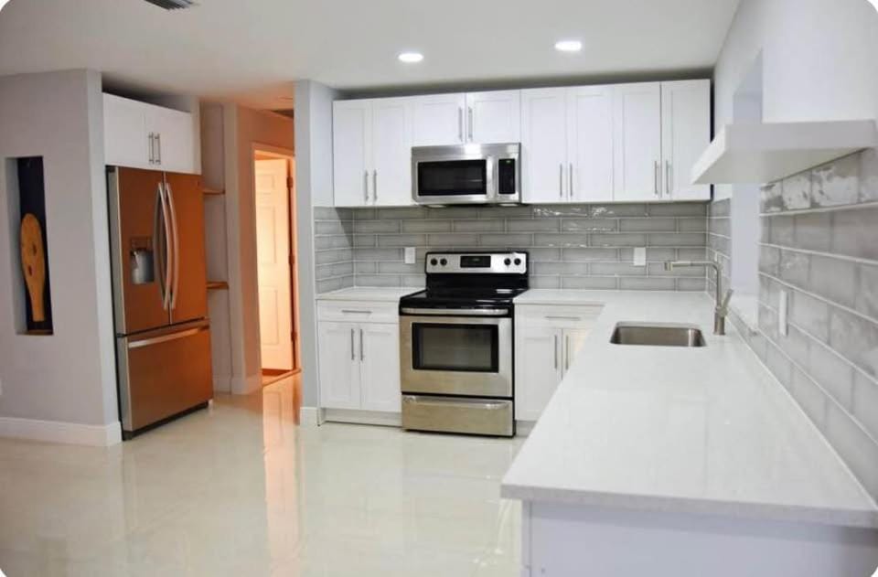 Kitchen or kitchenette