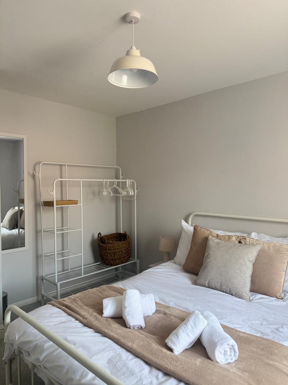 Bed, Bedroom, towels, wardrobe