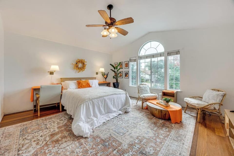 Rudraksha-5BR Luxury,3Bath, NE Fresno, Shopping, Dining, Medical, Tourist Attractions House in Fresno