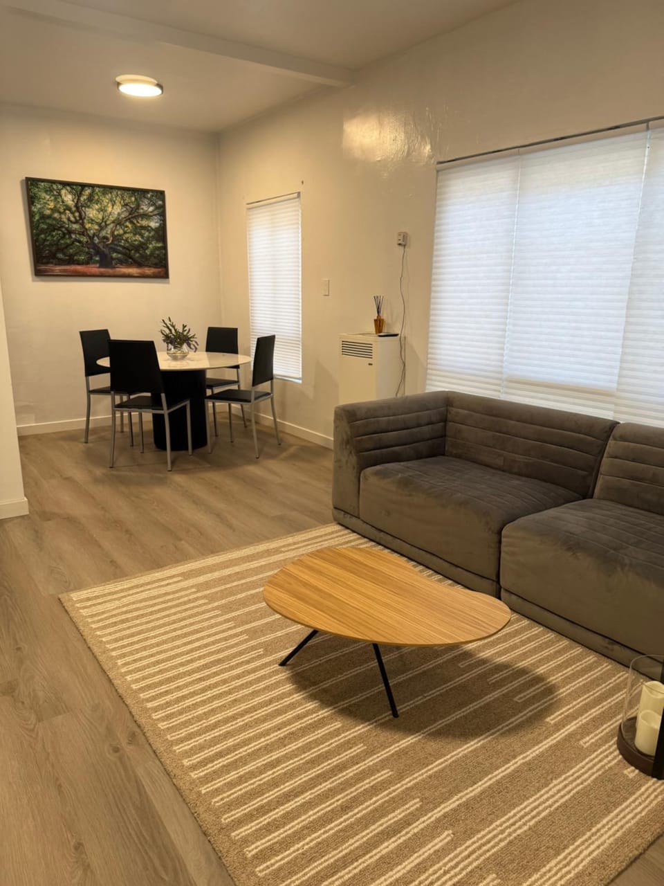 Venice studio apartment Koreatown Apartment in San Fernando Valley