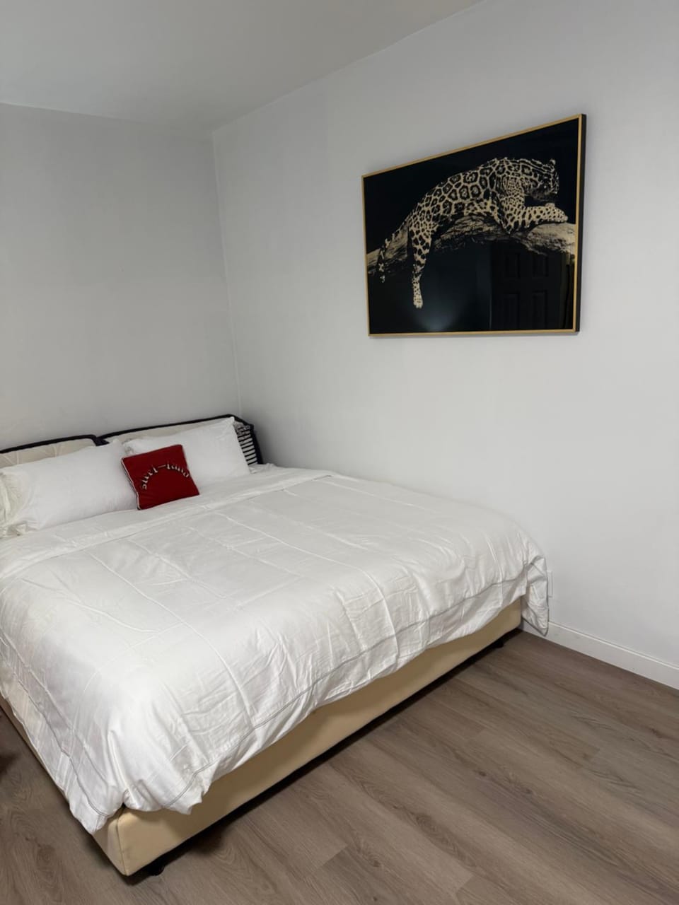 Venice studio apartment Koreatown Apartment in San Fernando Valley