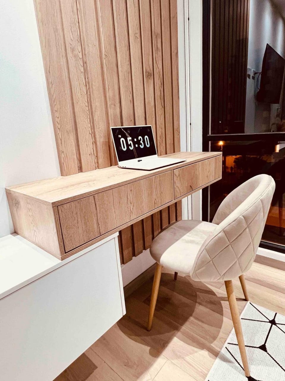 Victoria Luxe Retreat Downtown Sauna BBQ Apartment in Quito