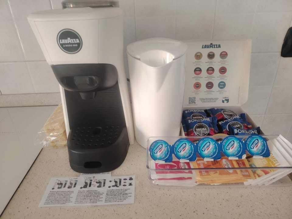 Coffee/tea facilities