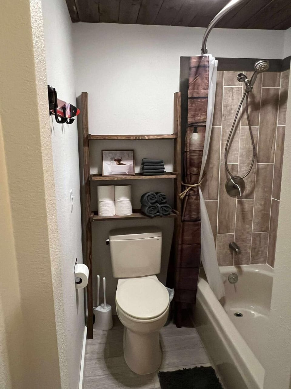 Shower, Toilet, Bathroom, Bath