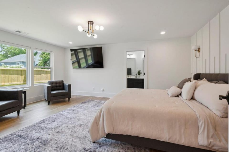 Luxury Build - King Beds - Minutes to Uptown House in Charlotte