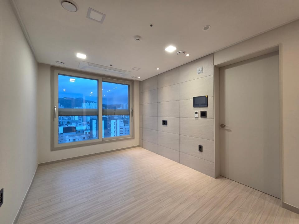 Central Height Apartment Superior Apartment in Busan