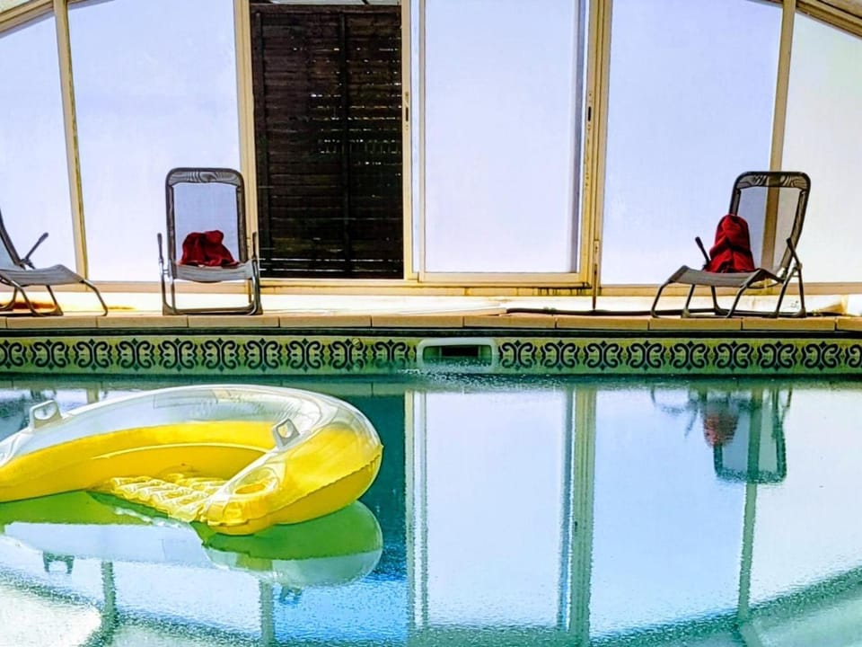 Gîte champêtre avec piscine couverte en Auvergne - FR-1-489-590 House in Auvergne-Rhône-Alpes