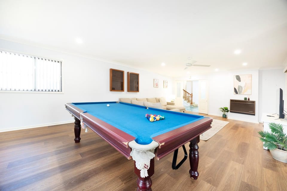 Billiard, Living room