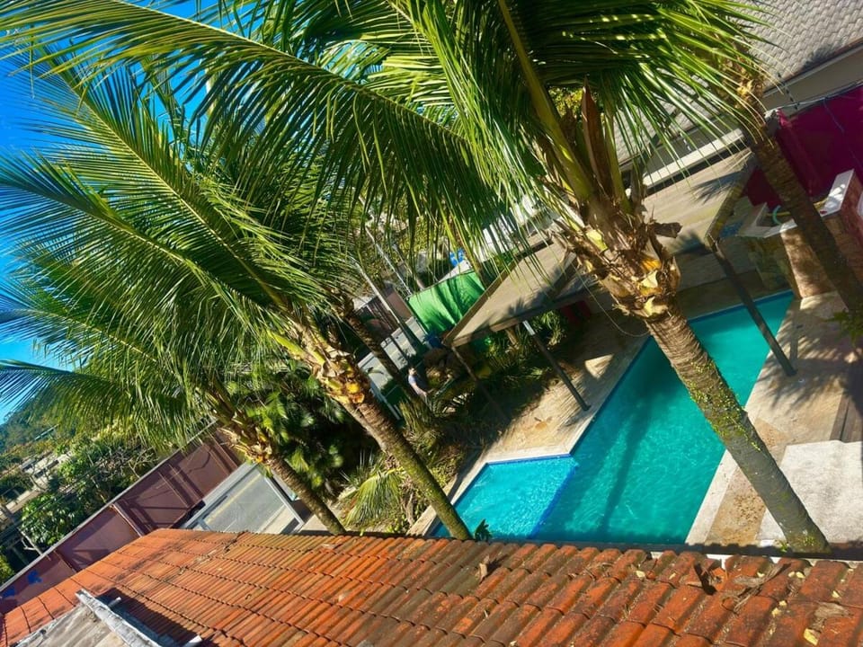 casa espaçosa proxima da praia com muita segurança House in State of São Paulo