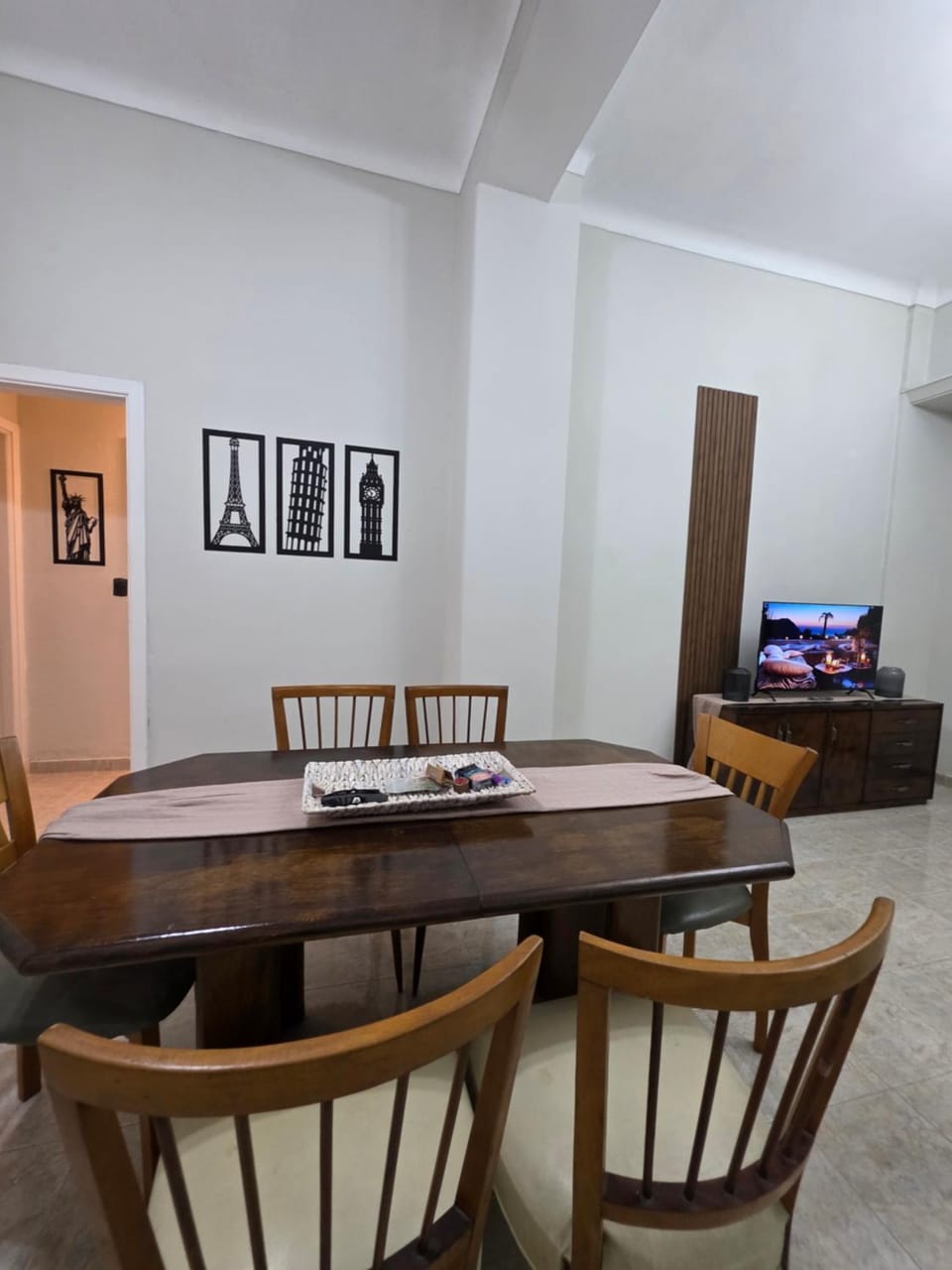 TV and multimedia, Living room, Dining area