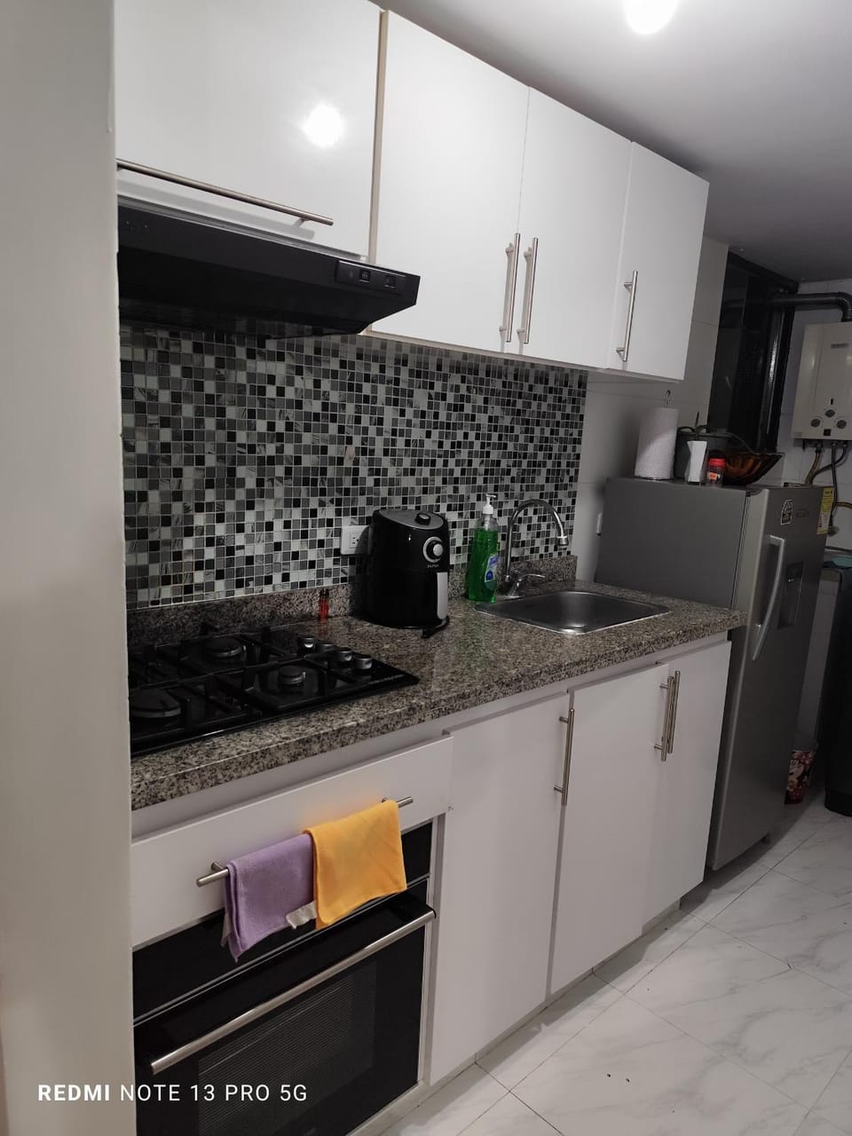 Habitación privada en Apt compartido cedritos Vacation rental in Bogota