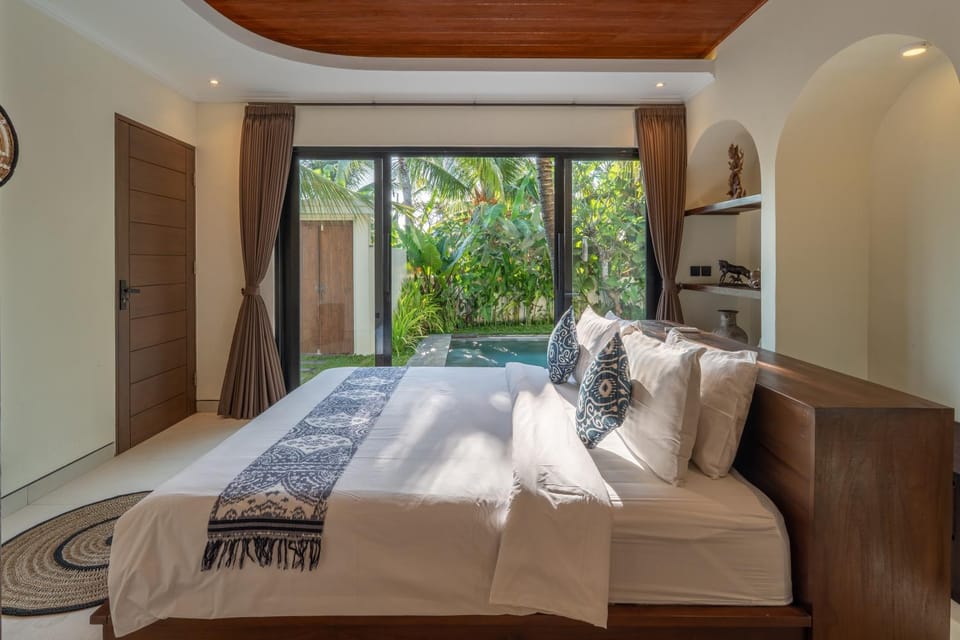 Garden, Bedroom