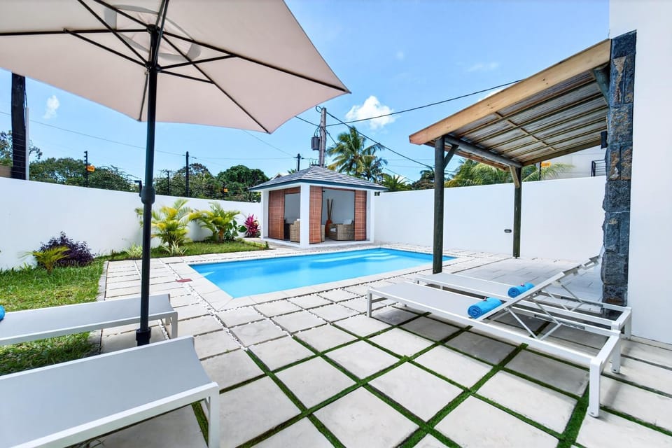 Garden, Swimming pool