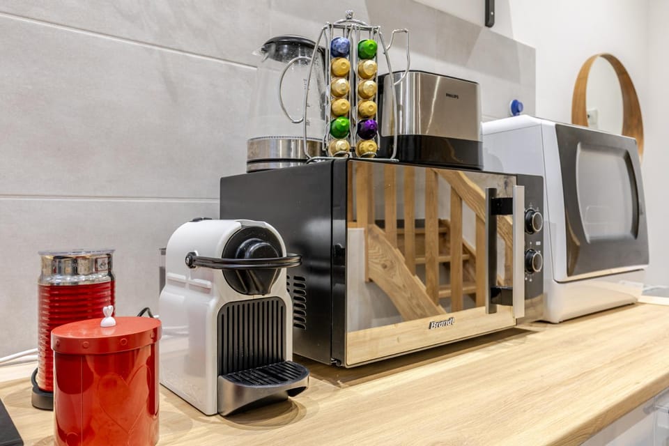 Coffee/tea facilities, toaster