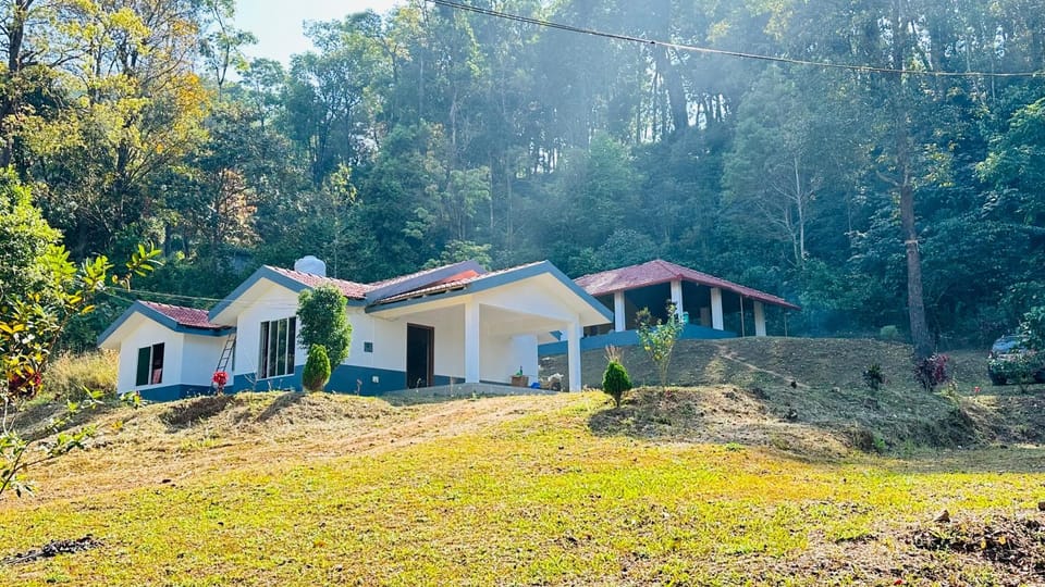Property building, Natural landscape, Garden view