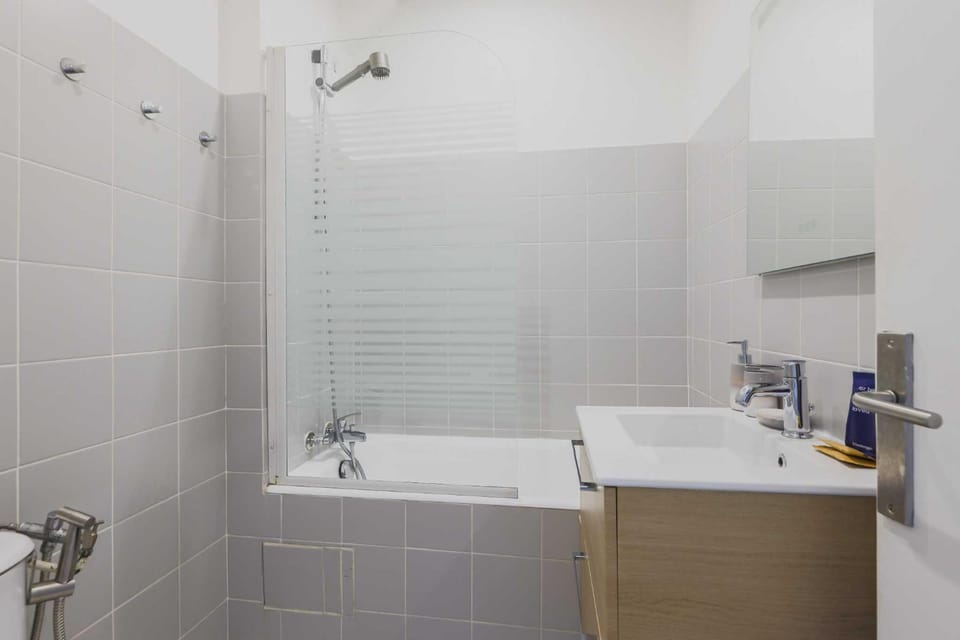 Shower, Bathroom, Bath