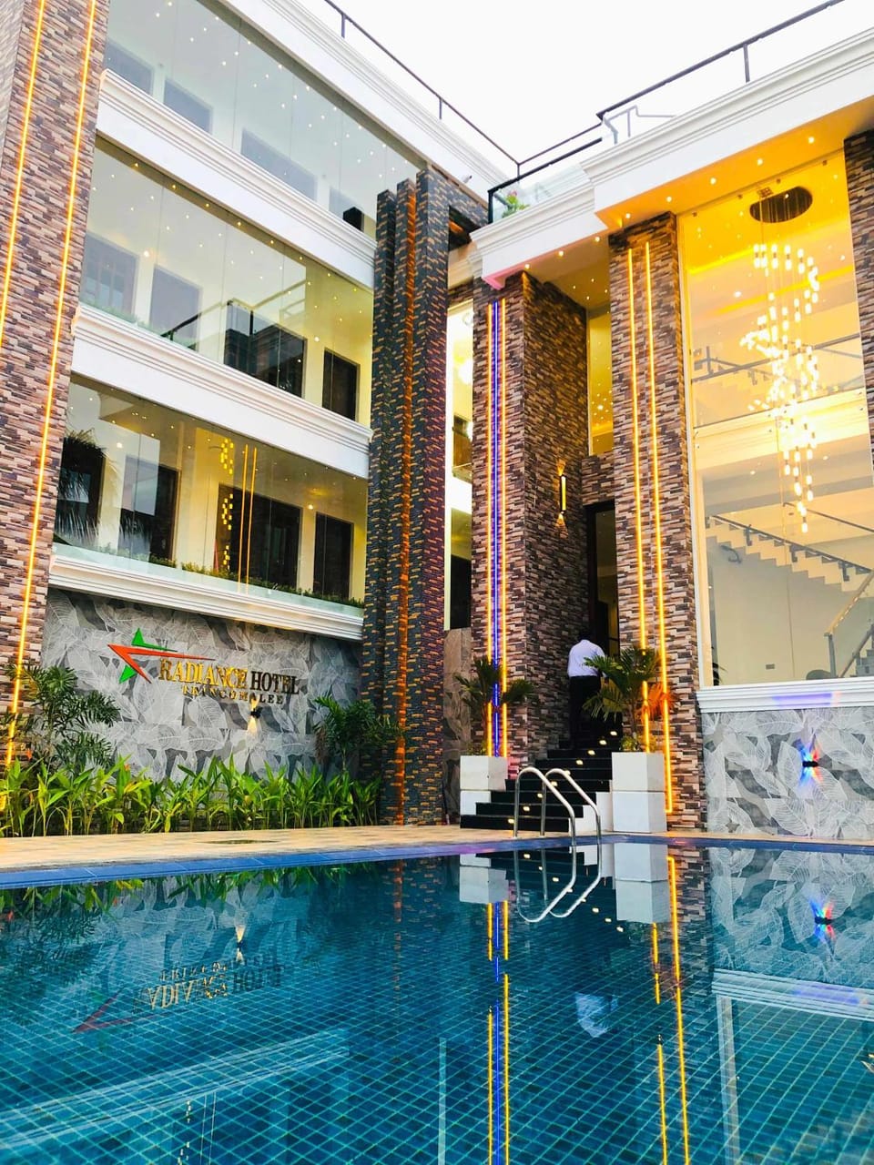 Property building, Pool view
