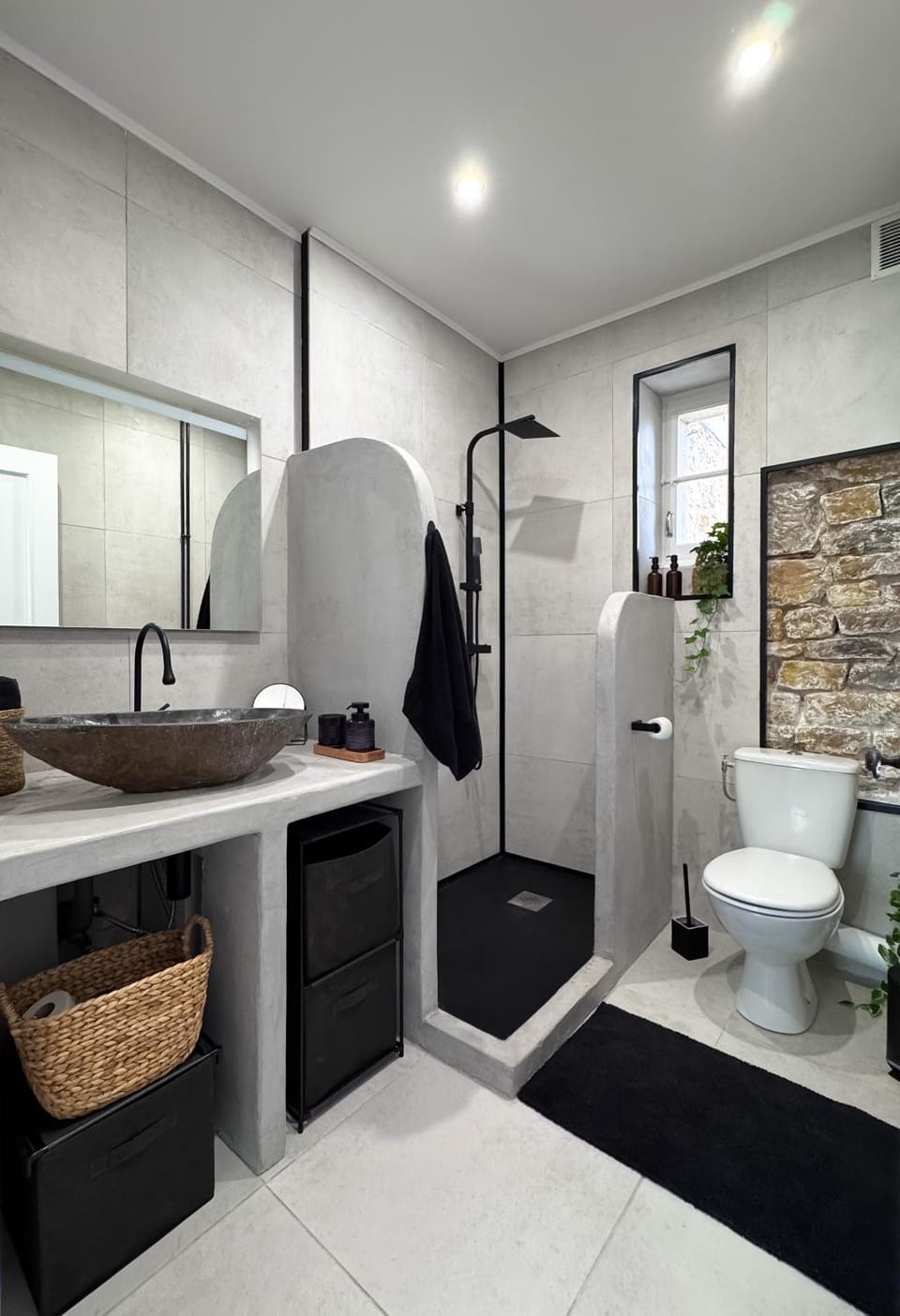 Toilet, Bathroom, towels