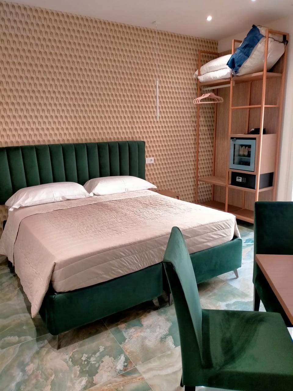 Shower, TV and multimedia, Balcony/Terrace, Bedroom, minibar