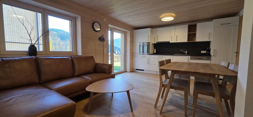 Kitchen or kitchenette, Living room, Photo of the whole room, Seating area, Dining area