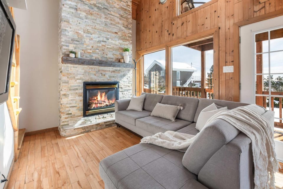 Spa Pool table Mountain view - Martine-54 Chalet in Baie-Saint-Paul
