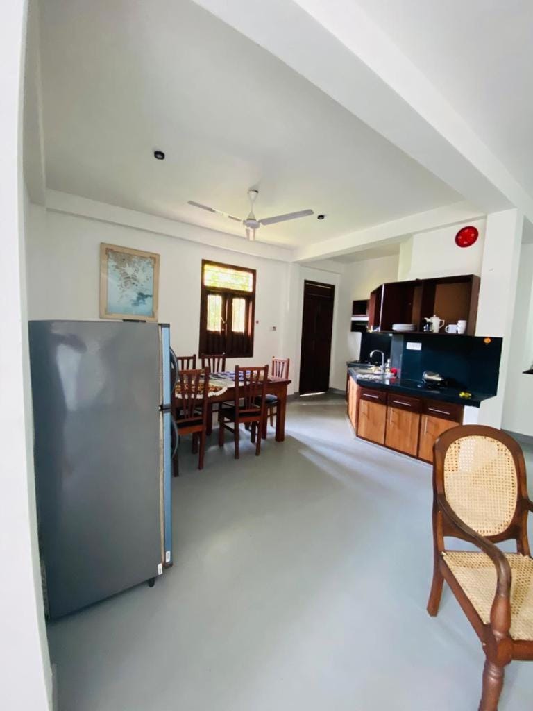 Villa Auro Villa in Hikkaduwa