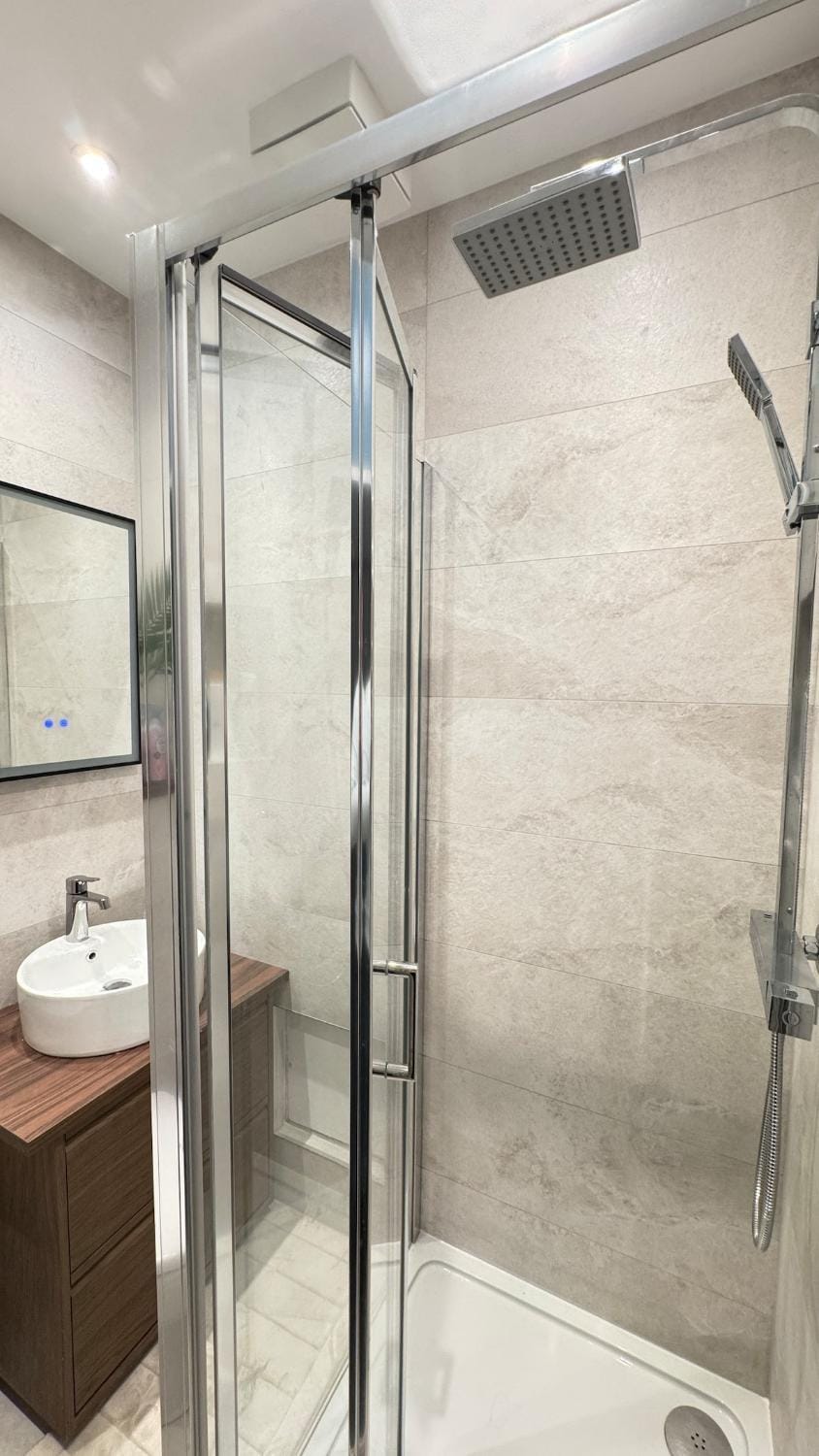 Shower, Bathroom