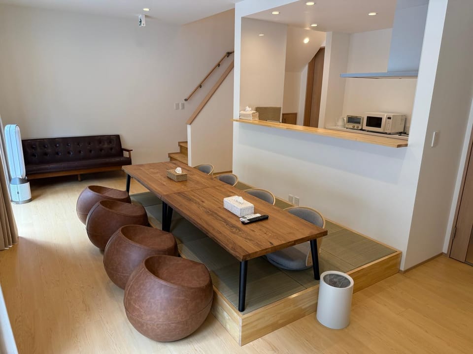 Kitchen or kitchenette, Living room, Dining area