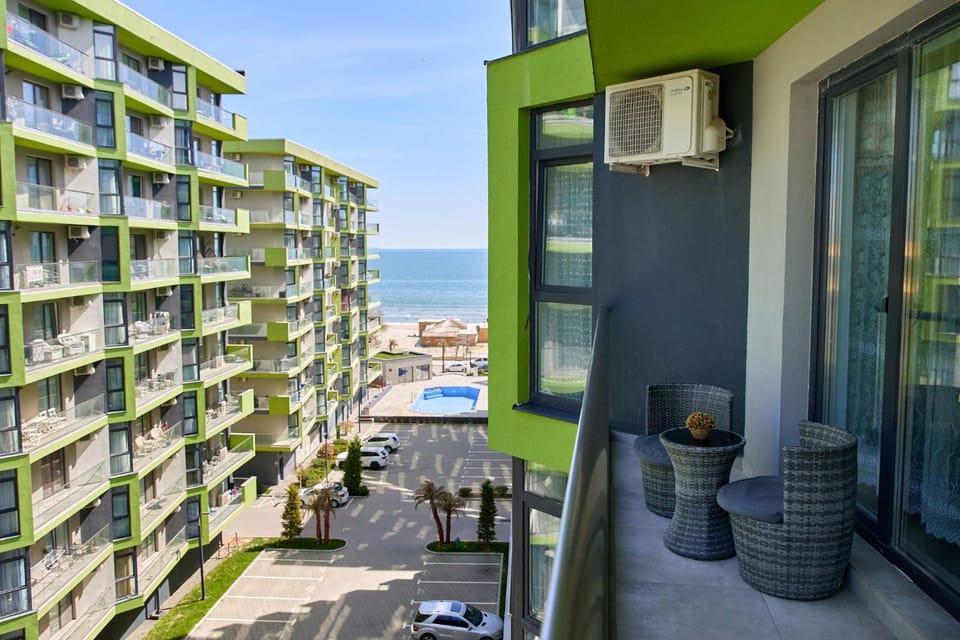 Property building, Day, Natural landscape, View (from property/room), Balcony/Terrace, Sea view, Location