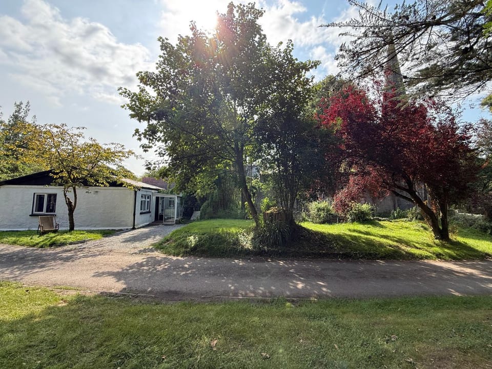 Property building, Natural landscape, Garden, Garden view