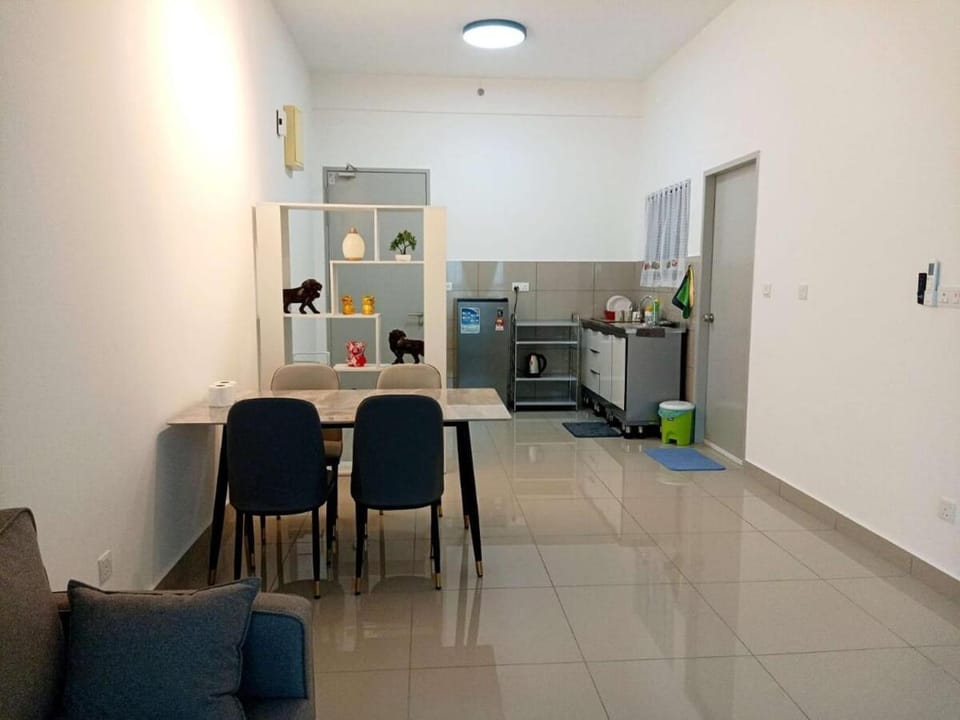 Amber Cove Two Bedroom City View Apartment in Malacca