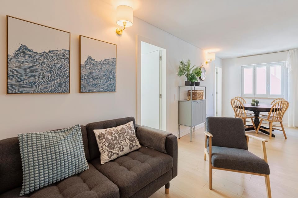Living room, Decorative detail, Dining area