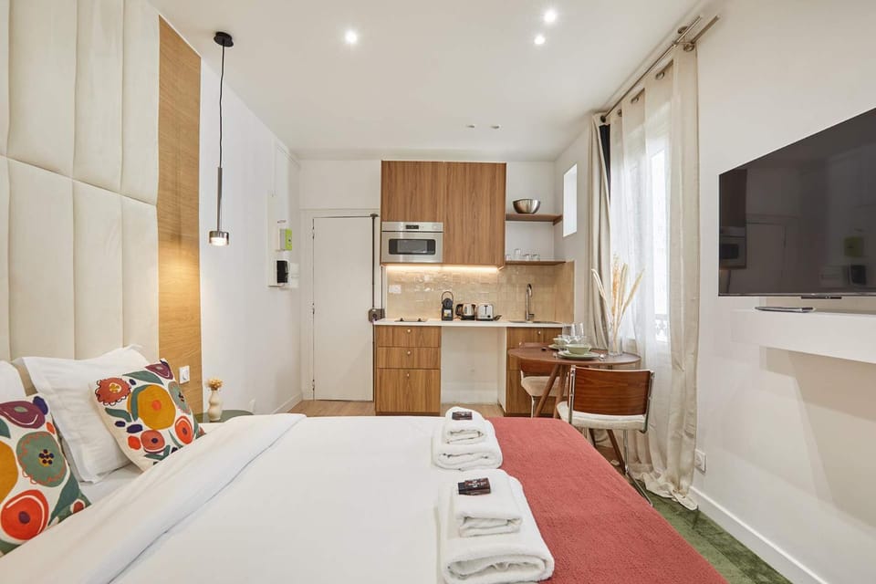 TV and multimedia, Kitchen or kitchenette, Bedroom