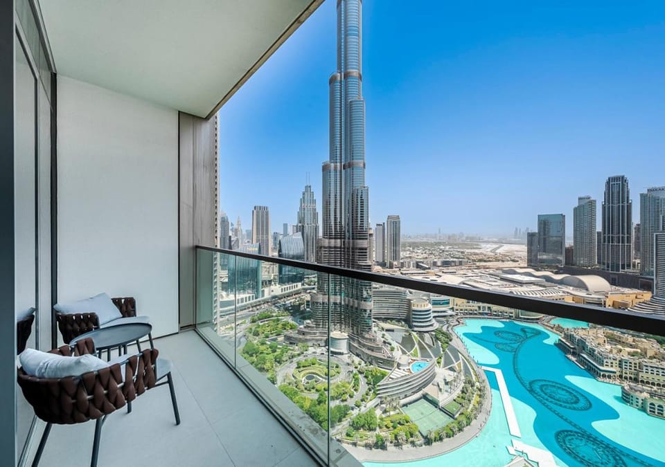 Patio, Nearby landmark, Day, Bird's eye view, View (from property/room), Balcony/Terrace, Balcony/Terrace, Evening entertainment, City view, Pool view