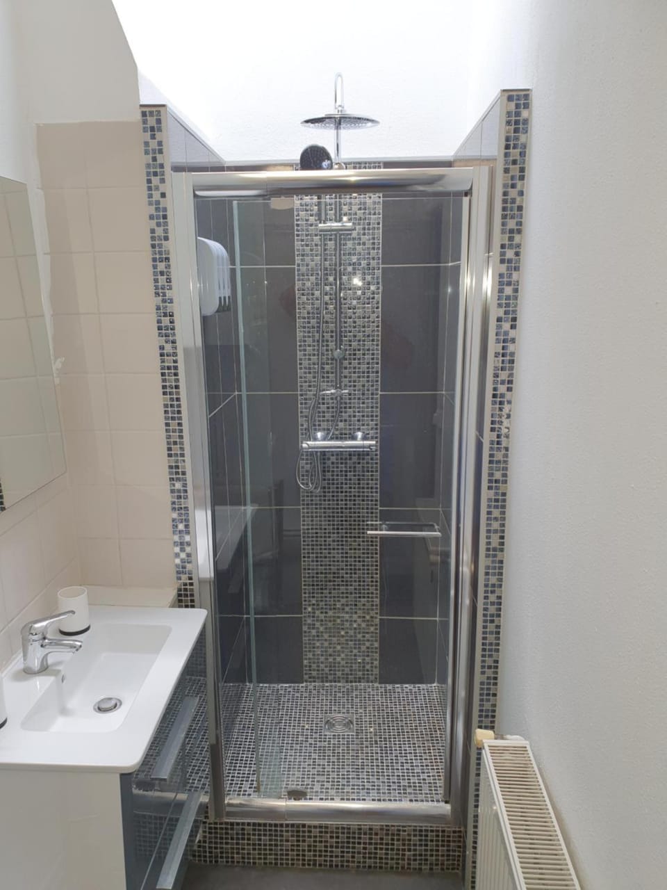 Bathroom, Living room