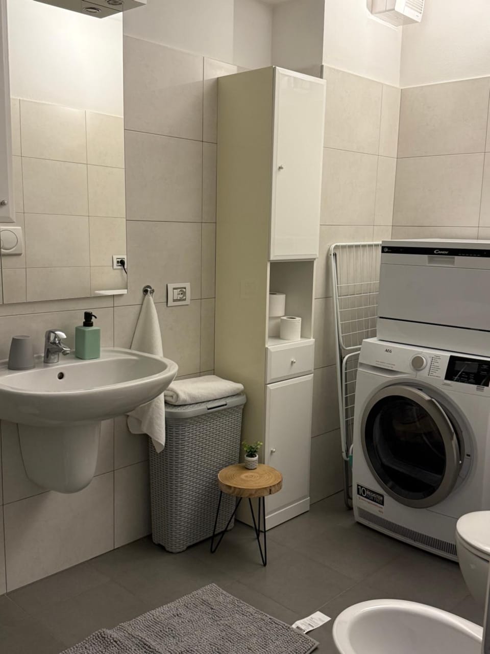 Bathroom, washing machine, dryer