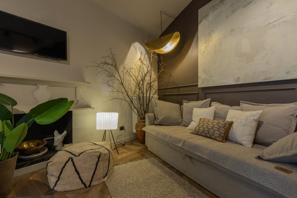 Communal lounge/ TV room, Living room