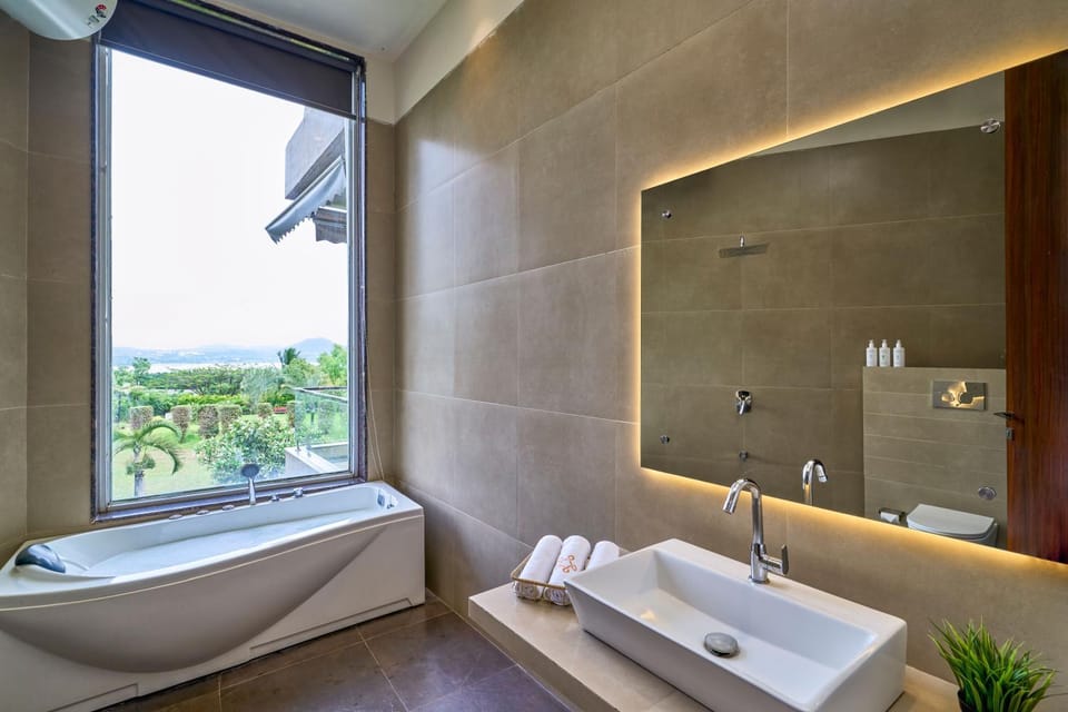 Toilet, Bathroom, Bath, towels